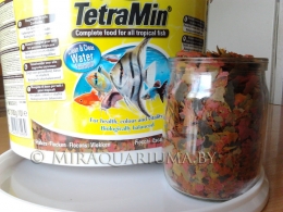 Корм для аквариумных рыб ТетраМин в виде хлопьев